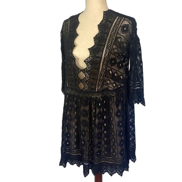 Jen's Pirate Booty Sagrada Romeo Lace 3/4 Sleeves Mini Dress in Black Small - Picture 6 of 11